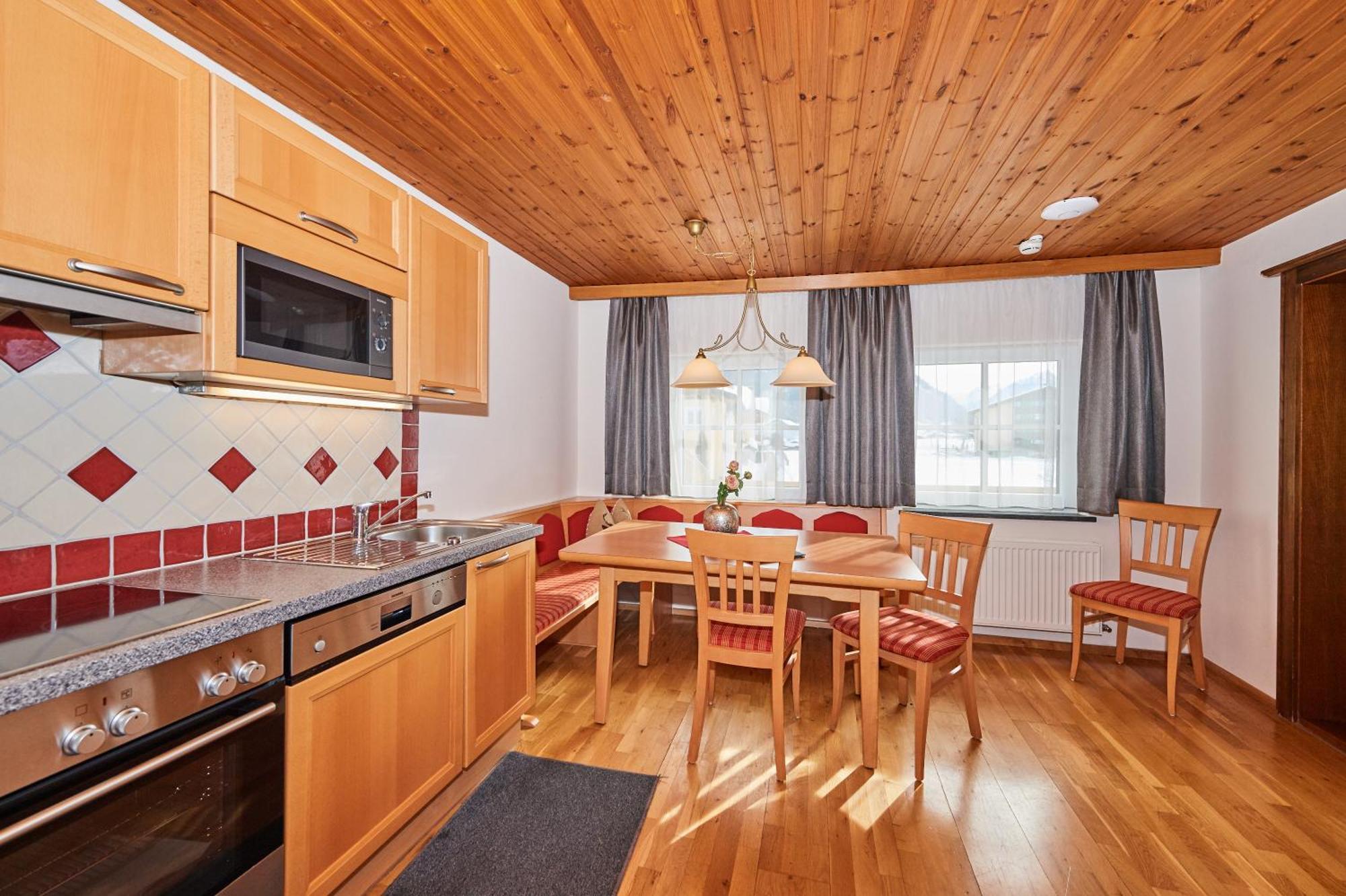 Rainerhof Aparthotel Flachau Phòng bức ảnh